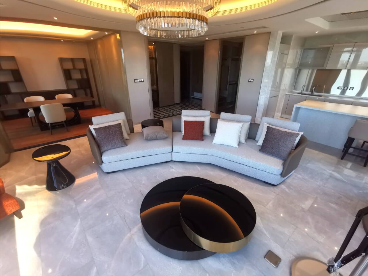 昆泰嘉瑞中心 200平高端公寓  一居私人会所